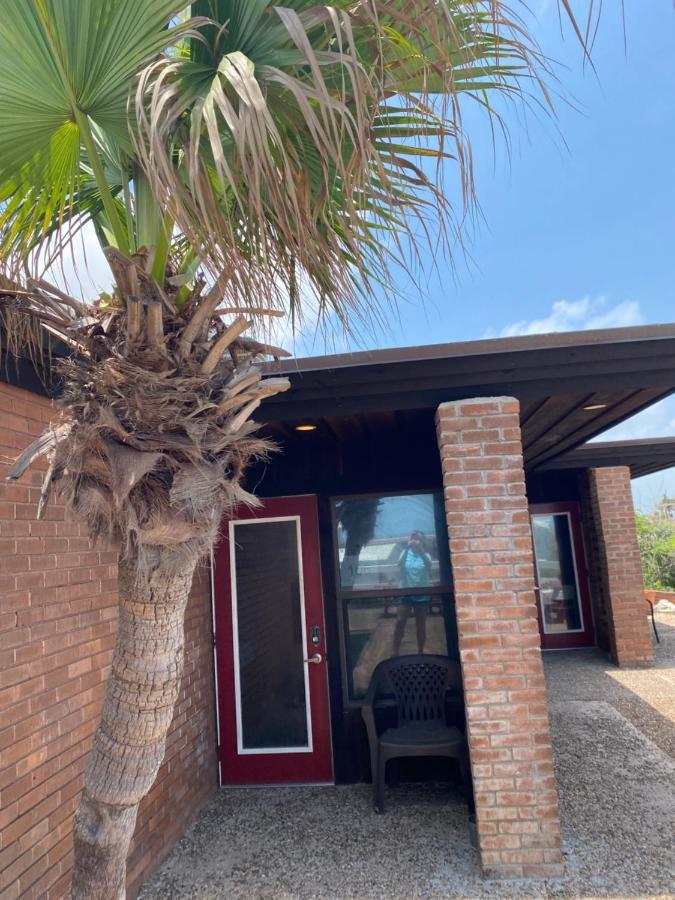 Belles Sea Inn Port Aransas Exterior photo